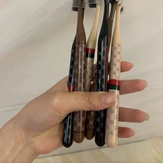 Set Hộp Quà Tặng Bàn Chải GC Than tre , mềm bảo vệ nú, phong cách sang trọng Hiện đại ,( Hàng Giá  Tận xưởng )