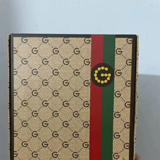 Set Hộp Quà Tặng Bàn Chải GC Than tre , mềm bảo vệ nú, phong cách sang trọng Hiện đại ,( Hàng Giá  Tận xưởng )