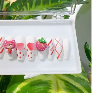 Móng thiết kế hộp 24 móng + keo