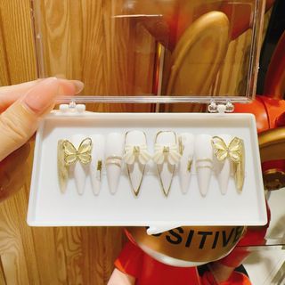 Móng thiết kế hộp 24 móng + keo