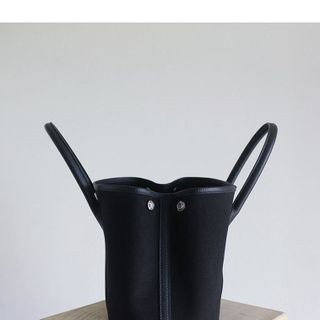Tặng bong tai or kinh vip +TUI TOTE NỮ DA XIN SZ 36 HIỆU AUTH VIP TRANDY LUXURY