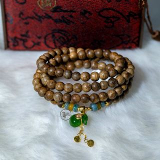Trầm Hương Thiên Nhiên Phong Thủy 108 hạt mix charm đá và túi tiền may mắn Cao Cấp