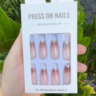 Móng trơn Hộp 24 móng giả kèm keo