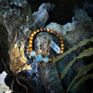 Vòng Trầm Hương Thiên Nhiên Phong Thủy 6 li mix charm đá VIP