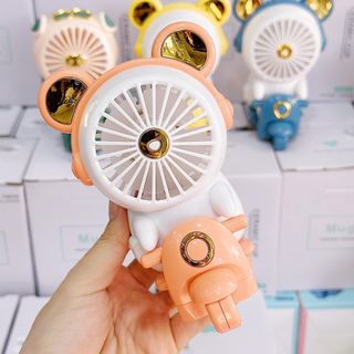 Quạt sạc gấu chạy xe máy