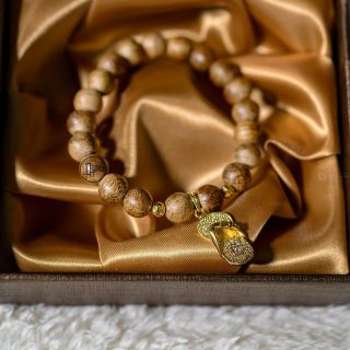 Vòng Trầm Hương Thiên Nhiên Phong Thủy Cao Cấp