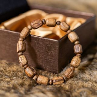 Trầm Hương Thiên Nhiên Phong Thủy Cao Cấp