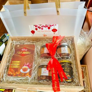 SỈ LẴNG TẾT TRÀ TOẢ DƯƠNG+NẤM ĐÔNG TRÙNG HẠ THẢO SẤY THĂNG HOA+KỶ TỬ NINH HẠ+TÁO ĐỎ TÂN CƯƠNG (FULL SET NHƯ HÌNH)