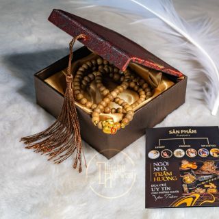 Vòng Trầm Hương Thiên Nhiên Phong Thủy Mèo Thần Tài VIP