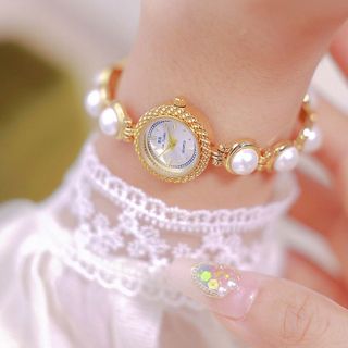 Đồng hồ lắc ngọc mẫu mới