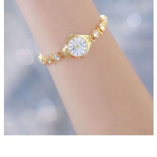 Đồng hồ lắc nhỏ