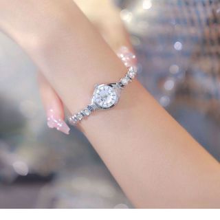 Đồng hồ lắc nhỏ