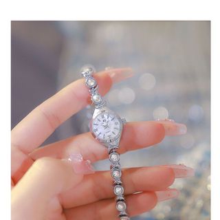 Đồng hồ lắc nhỏ