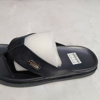 Dép Nam đúc nhiều mẫu mới phong cách