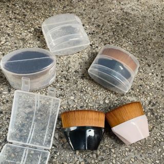 Cọ trang điểm tán kem nền dạng lỏng không để lại dấu vết ( hộp Meka)