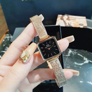 ĐỒNG HỒ THỜI TRANG NỮ D.W LƯỚI VUÔNG 1