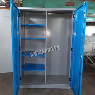 Tủ sắt 2 cánh đựng dụng cụ vệ sinh