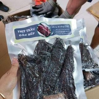 Thịt trâu gác bếp