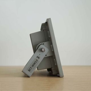 Đèn Pha Năng Lượng Mặt Trời Blue Carbon BCT-WW3.0 Công Suất 200W - Khung Nhôm Mặt Kính Cường Lực - Chip LED Cree USA - Bảo Hành 5 Năm