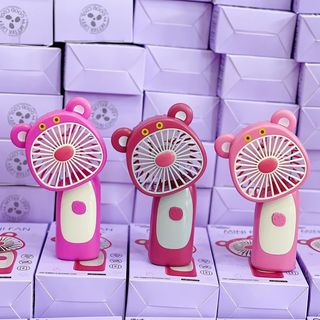 quạt sạc gấu dâu