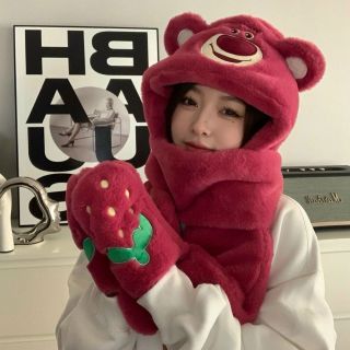 Mũ chùm đầu kèm gang tay giữ ấm hoạ tiết gấu dâu lotso hot trend