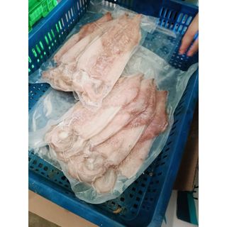 Mực ống xẻ 1 nắng size 4 con 1kg (guao tphcm)