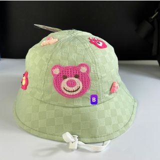 Mũ bucket trẻ em gấu dâu ở giữa CQ