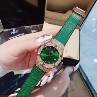 ĐỒNG HỒ NỮ CAO CẤP HUBL.OT PIN VIỀN ĐÁ