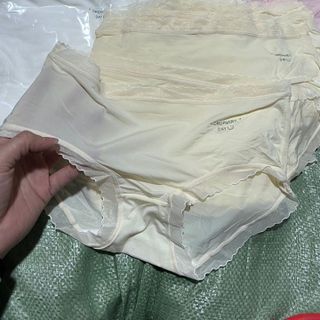 Quần lót lụa tàng hình siêu đẹp ( 40-70kg)