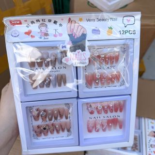 Móng đá nhiều charm (1 lốc 12 hộp-1 hộp 12 móng kèm dũa và keo)
