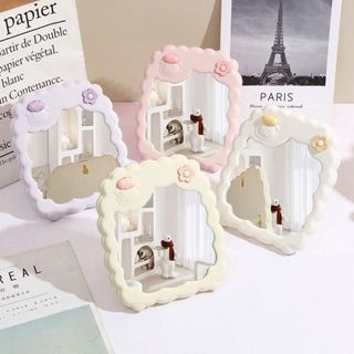 Gương để bàn hình cừu hoa