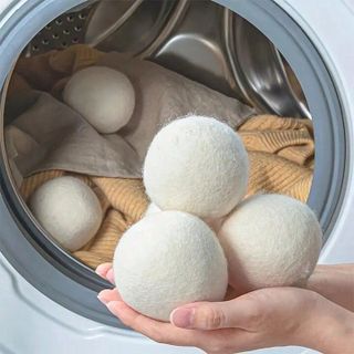 Set 6 quả Bóng len sấy quần áo đường kính 7cm (len lông cừu New Zealand) làm mềm vải, chống nhăn , chống xơ vải, giảm tới 30% thời gian sấy