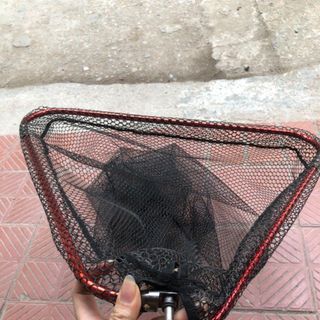 Mặt vợt tam giác gấp gọn tiện dụng