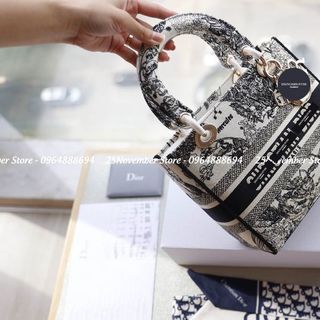 𝐓𝐔́𝐈 𝐗𝐀́𝐂𝐇 Nữ Cao Cấp  𝐃-𝐋𝐈𝐓𝐄 𝐁𝐀̉𝐍 𝐒𝐏 𝐕𝐈𝐏 4