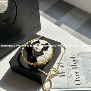 𝐓𝐮́𝐢 𝐗𝐚́𝐜𝐡 Nữ Cao cấp 𝟐𝟒𝐂 𝐂 𝐋 𝐔 𝐓 𝐂 𝐇 𝐒𝐏𝐒𝐋 Màu Sắc :Trắng size: 16cm