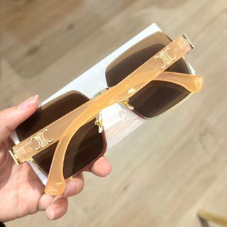Kính mát nữ form vuông đủ màu 9175