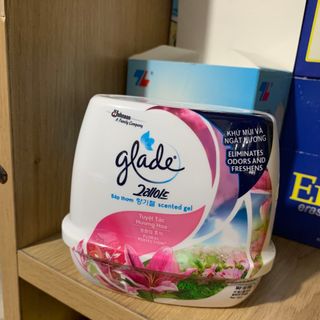 Sáp Thơm Glade 180g