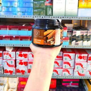 Tẩy quế hồi đủ 2 mã mới và cũ 380gr
