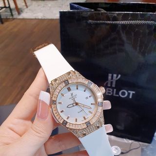 SALE : ĐỒNG HỒ NAM THỜI TRANG HUB CAO SU TRẮNG