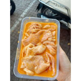 VÚ HEO ƯỚP SẴN SIÊU NGON Hộp 500g (giao tphcm)