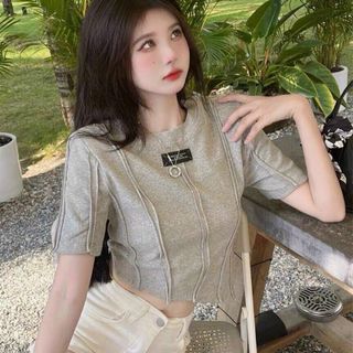 ÁO THUN NỮ CROPTOP LOGO VIỀN NỔI THUN GÂN - AUSA HOUSE