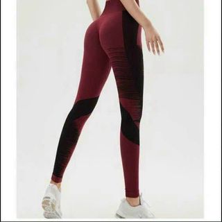 Kho còn set crop khoá Naqi Size SML 5 màu, chất vải dệt sẵn mút mới nhất 2024 Thể Thao cao cấp Siêu Đẹp Giá Sỉ,