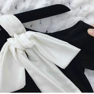 ĐẦM NỮ BODY PHỐI NƠ TRẮNG - AUSA HOUSE