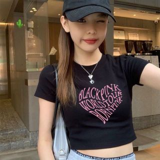 ÁO THUN NỮ CROPTOP CỔ TRÒN TAY NGẮN BLACKPINK WORLD TOUR BORNPIK - AUSA HOUSE