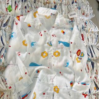 SET ĐỒ NỮ ÁO SƠ MI IN HÌNH HỌA TIẾT PHỐI QUẦN ĐÙI XANH - AUSA HOUSE
