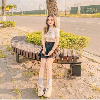 ÁO THUN NỮ CROPTOP CỔ TRÒN TAY NGẮN SAKE POCHE - AUSA HOUSE