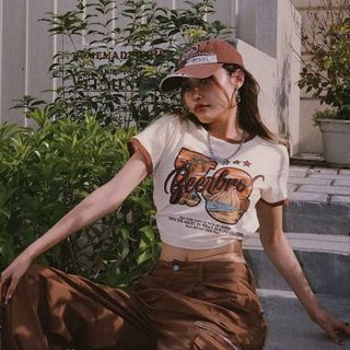 ÁO THUN NỮ CROPTOP CỔ TRÒN TAY NGẮN BEERBRO - AUSA HOUSE