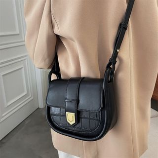 TÚI XÁCH NỮ ĐEO CHÉO ĐEO VAI NỮ THỜI TRANG HÀN QUỐC BÁN NGUYỆT VIỀN NỔI TINH TẾ - AUSA HOUSE