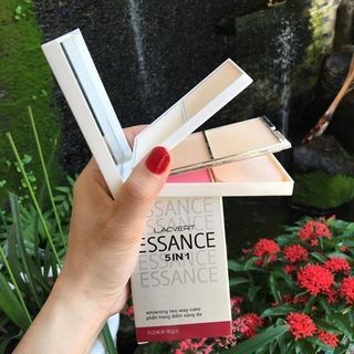 Phấn Nền Trang Điểm Es.sance 5 Trong 1