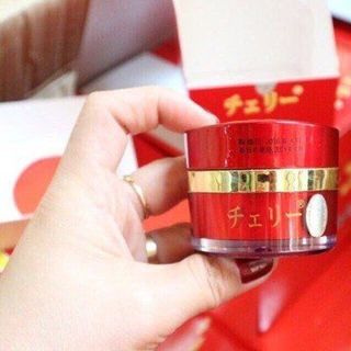 Kem Dưỡng Trắng Da Hoa Anh Đào Nhật Bản trắng hồng và xóa nếp nhăn.